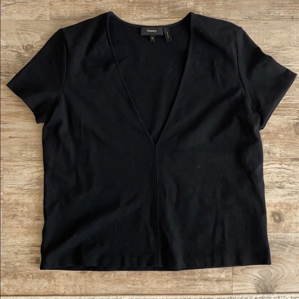 Deep v theory top